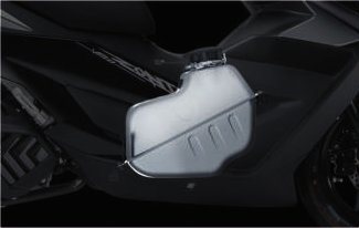 175V: 11 L fuel tank