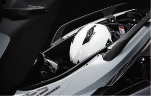 368E: Storage for two helmets